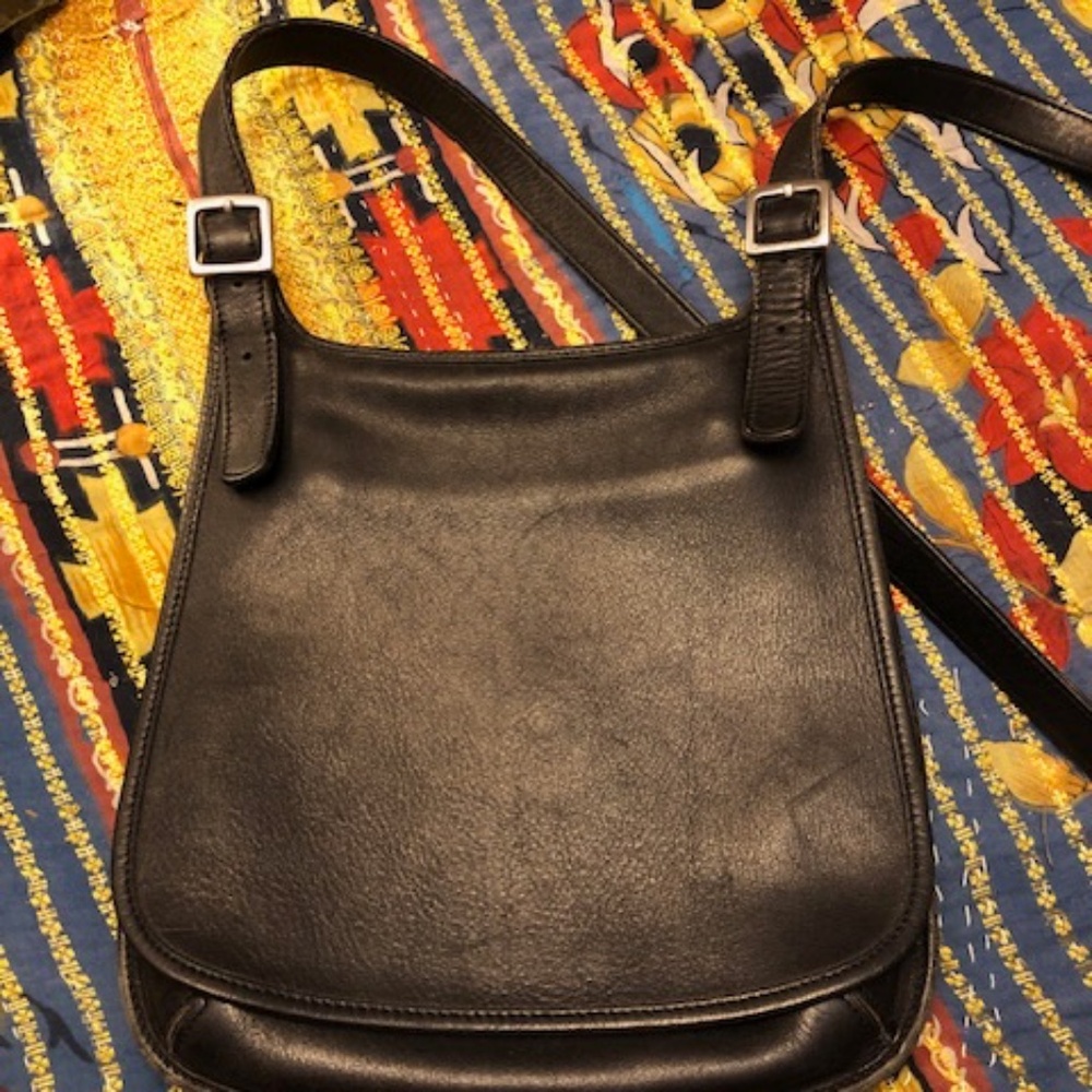 Black vintage Coach crossbody bag